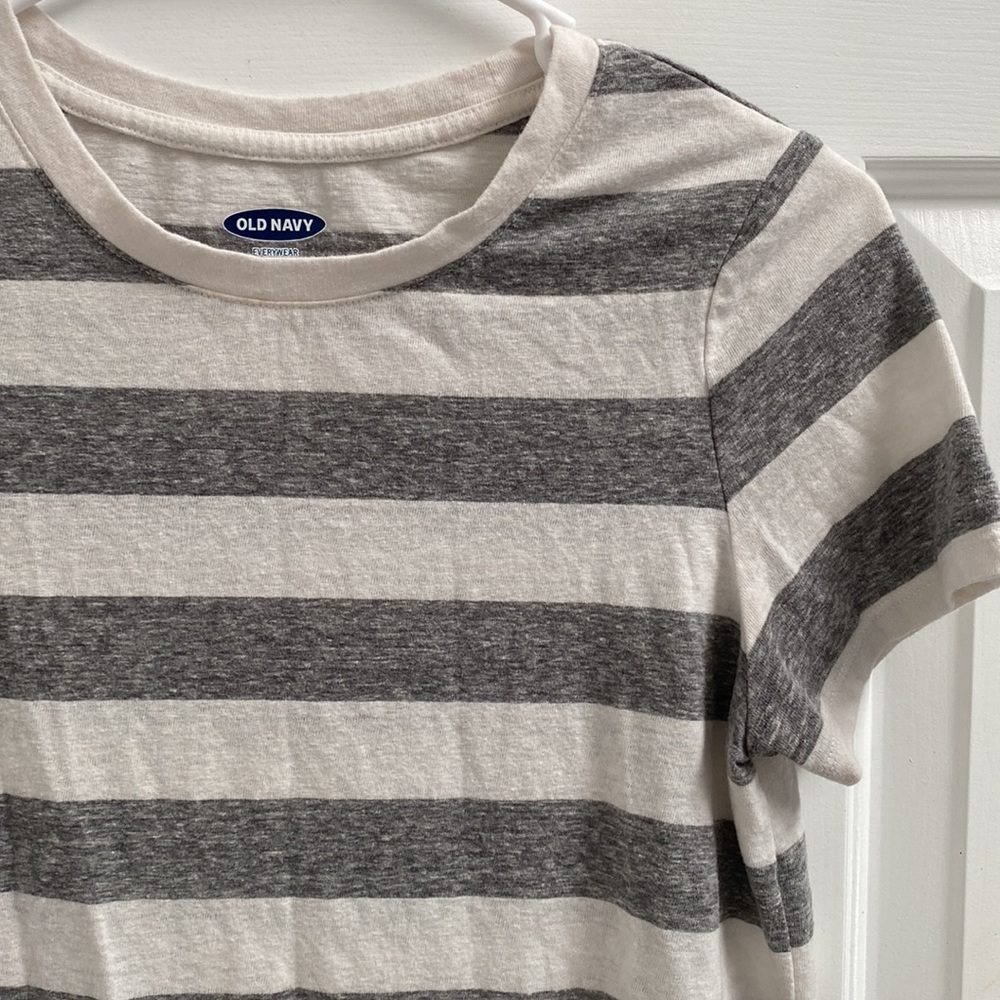 Old Navy Tee